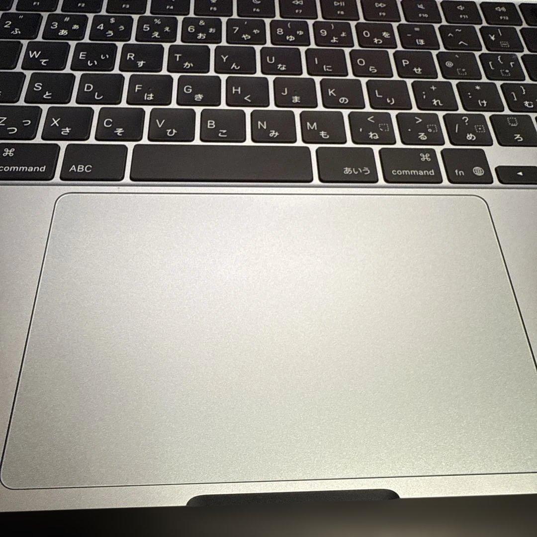 Apple MacBook Air 15インチ M4 2025バッテリー100%