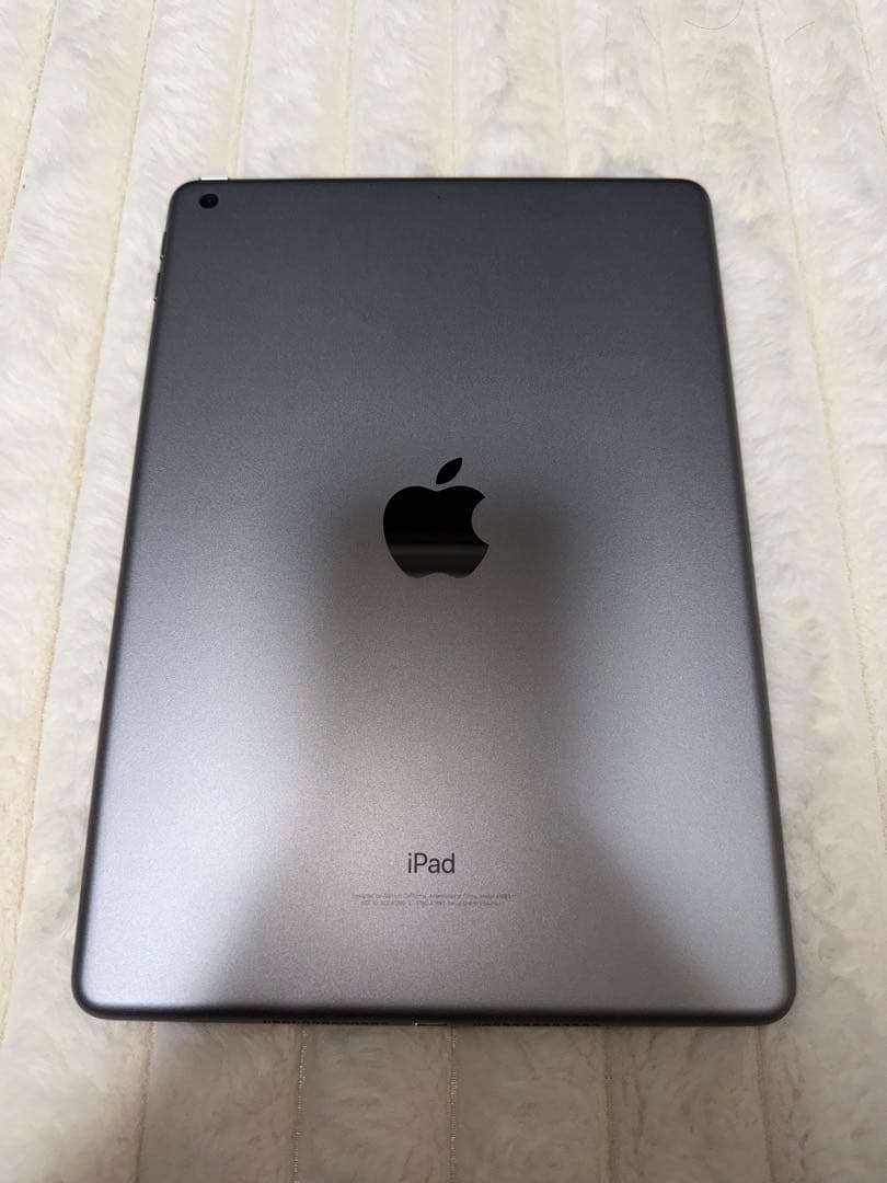 iPad 第6世代 9.7インチ Wi-Fiモデル 32GB スペースグレイ