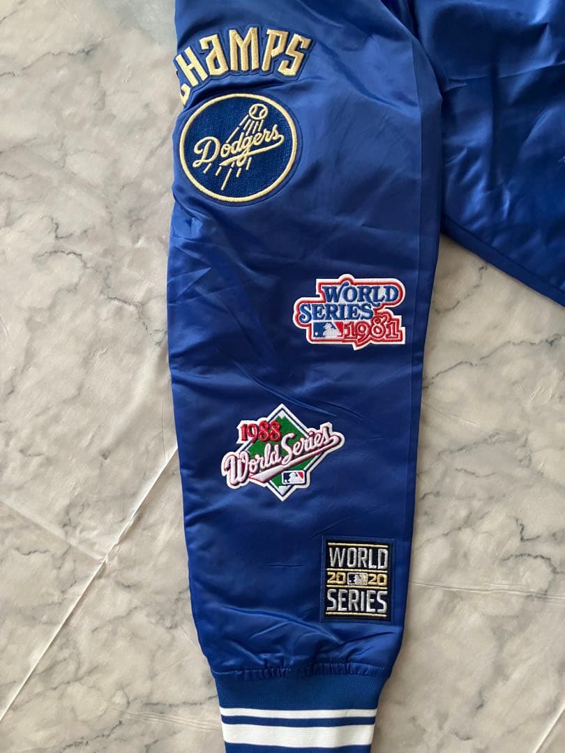 2024 ワールドシリーズ チャンピオン サテン ジャケット ドジャース