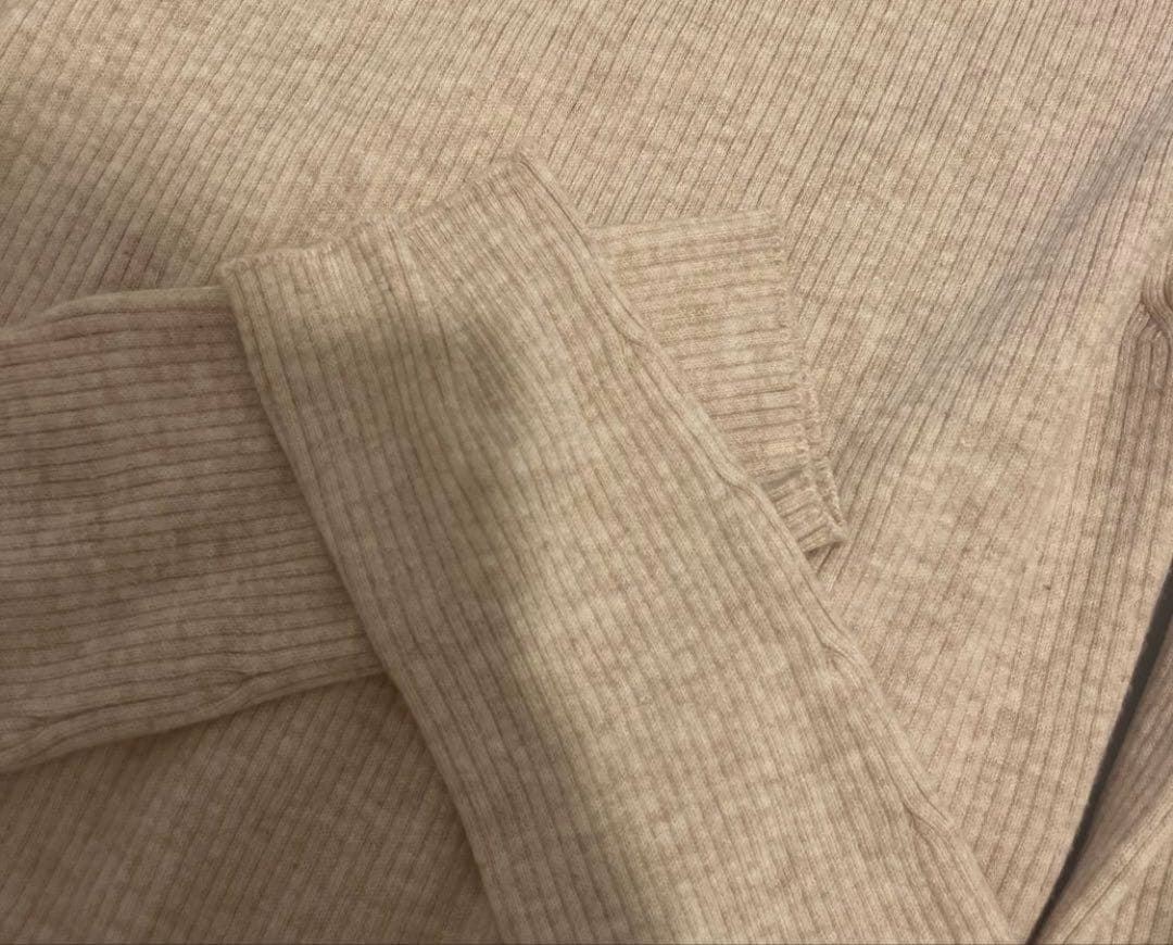 HER. 2024 リブニット ベージュ ヘムニットプルオーバー　美品