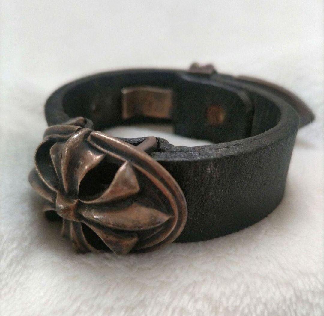 Gaboratory／LEATHER WRIST BAND CROSS OVAL