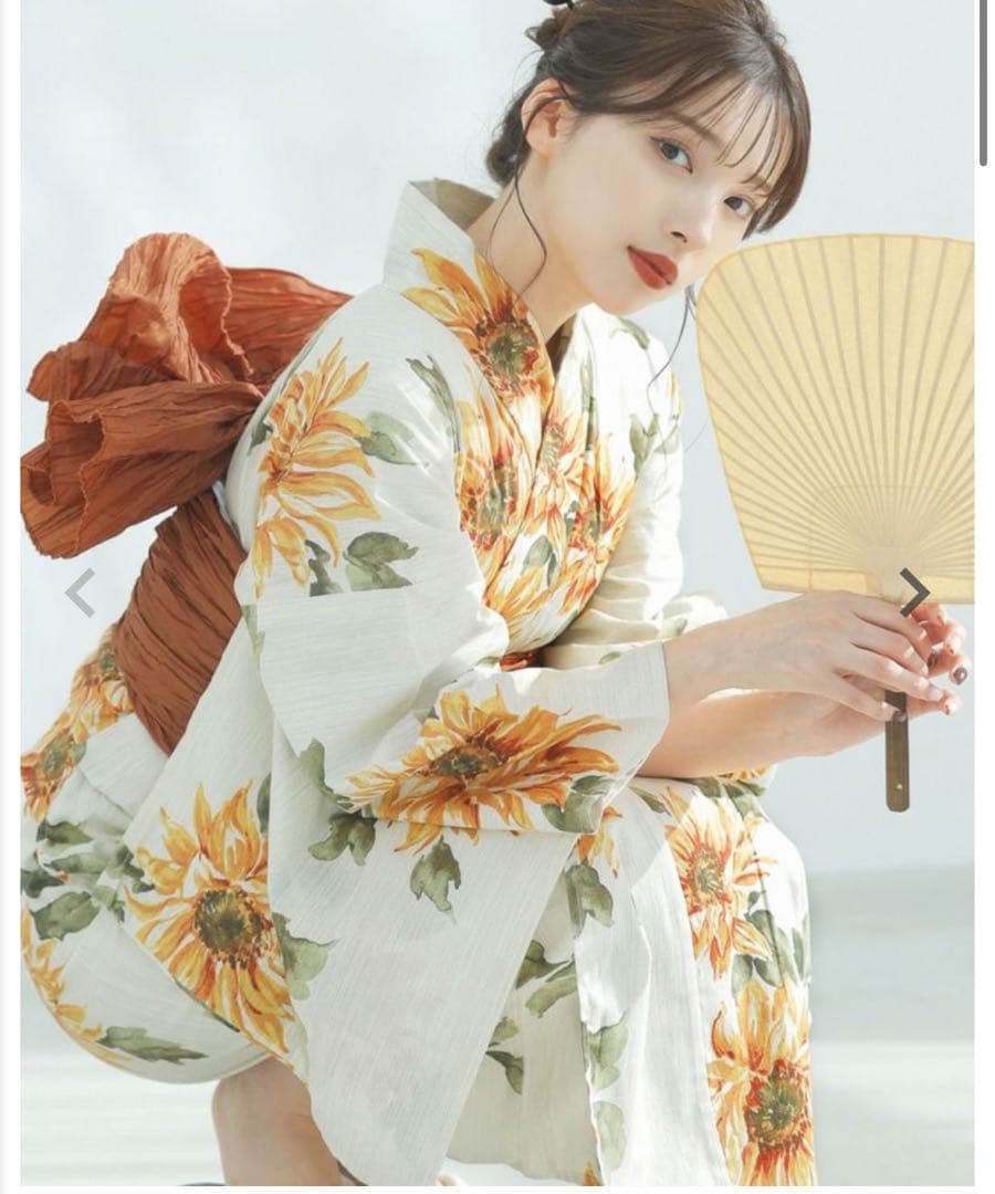 ひまわり柄 浴衣 長袖 茶色帯付き　Dita