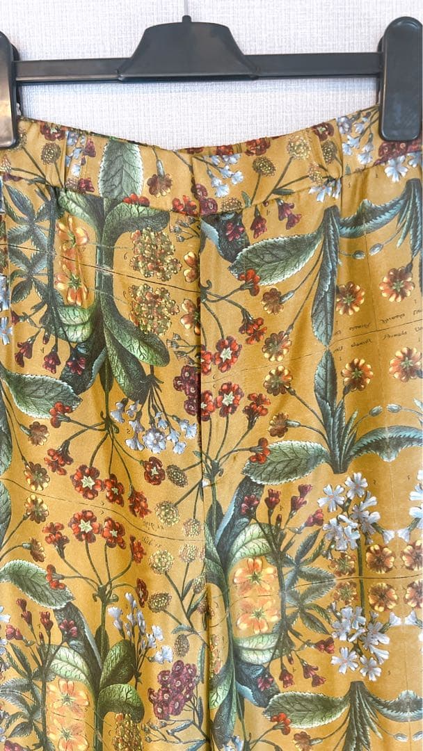 美品 CABaN 花柄ワイドパンツ Sサイズ