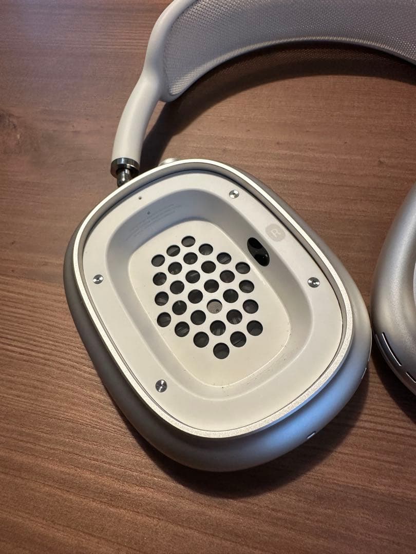 AirPods Max スターライト　第二世代