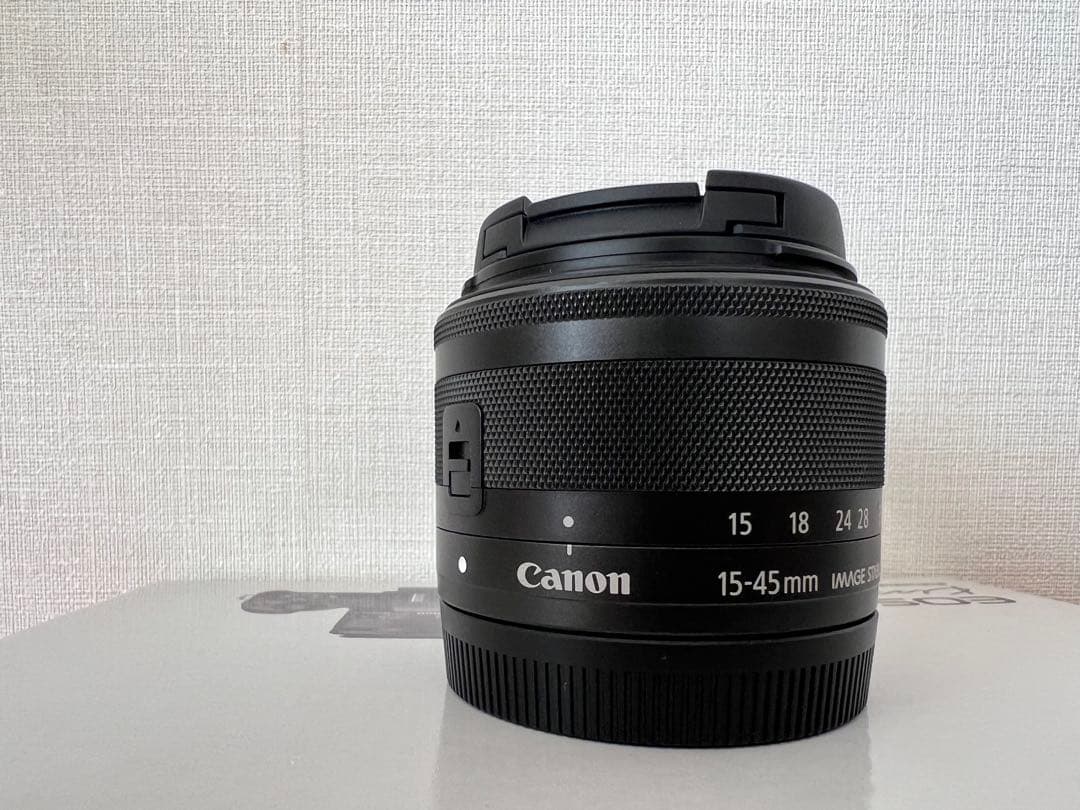 Canon EOS Kiss M ダブルズームキット ブラック【動作確認済】