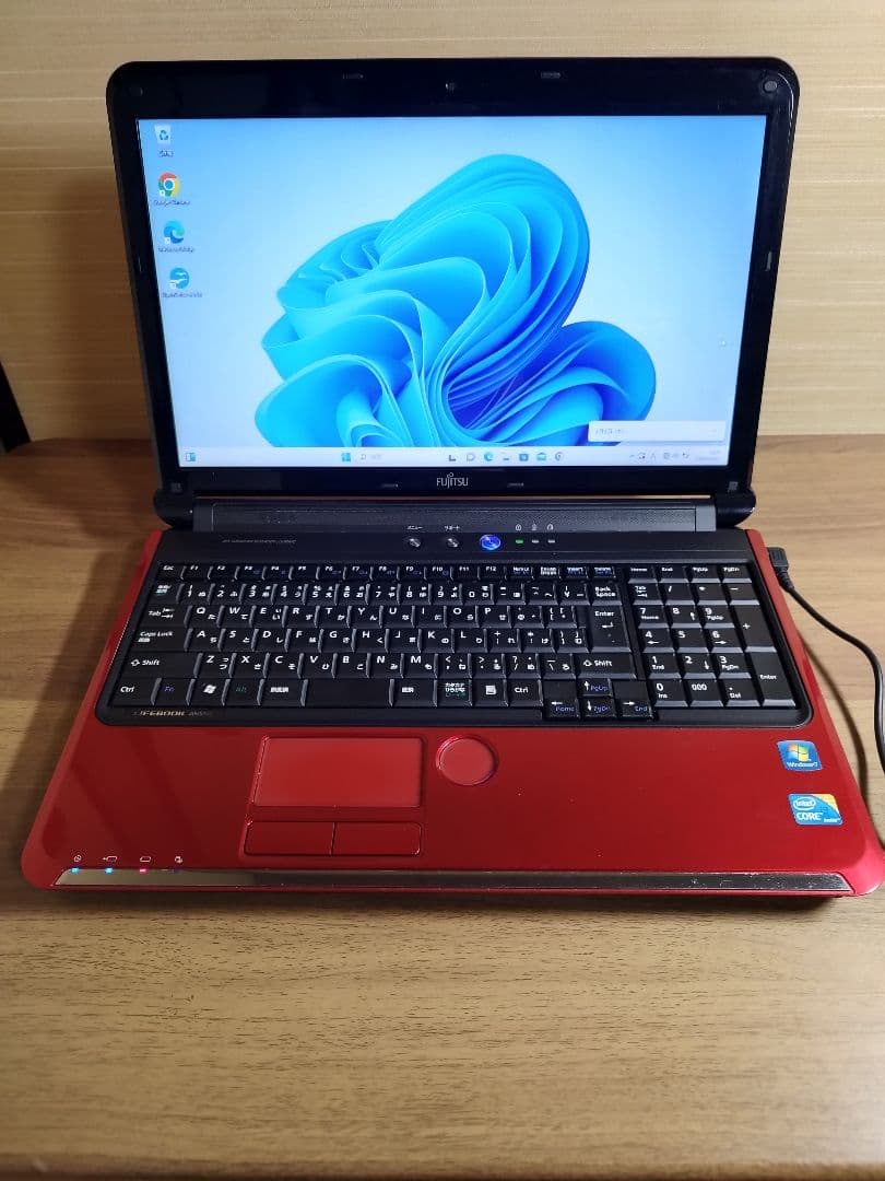 Fujitsu レッド Windows 11 AH53/C i3
