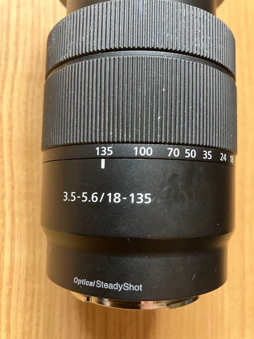 sonySEL18135ズームレンズ