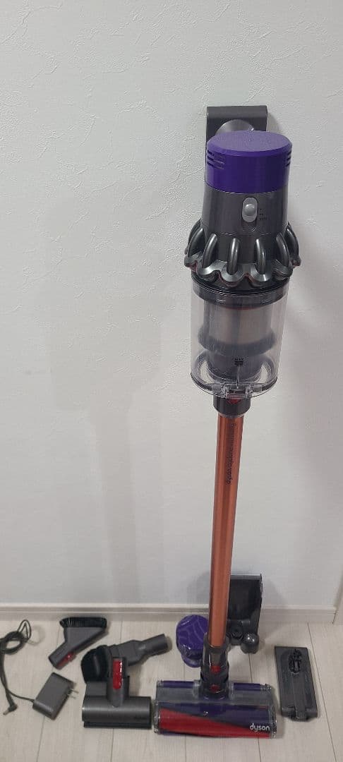 ダイソン　v10 予備バッテリー付き