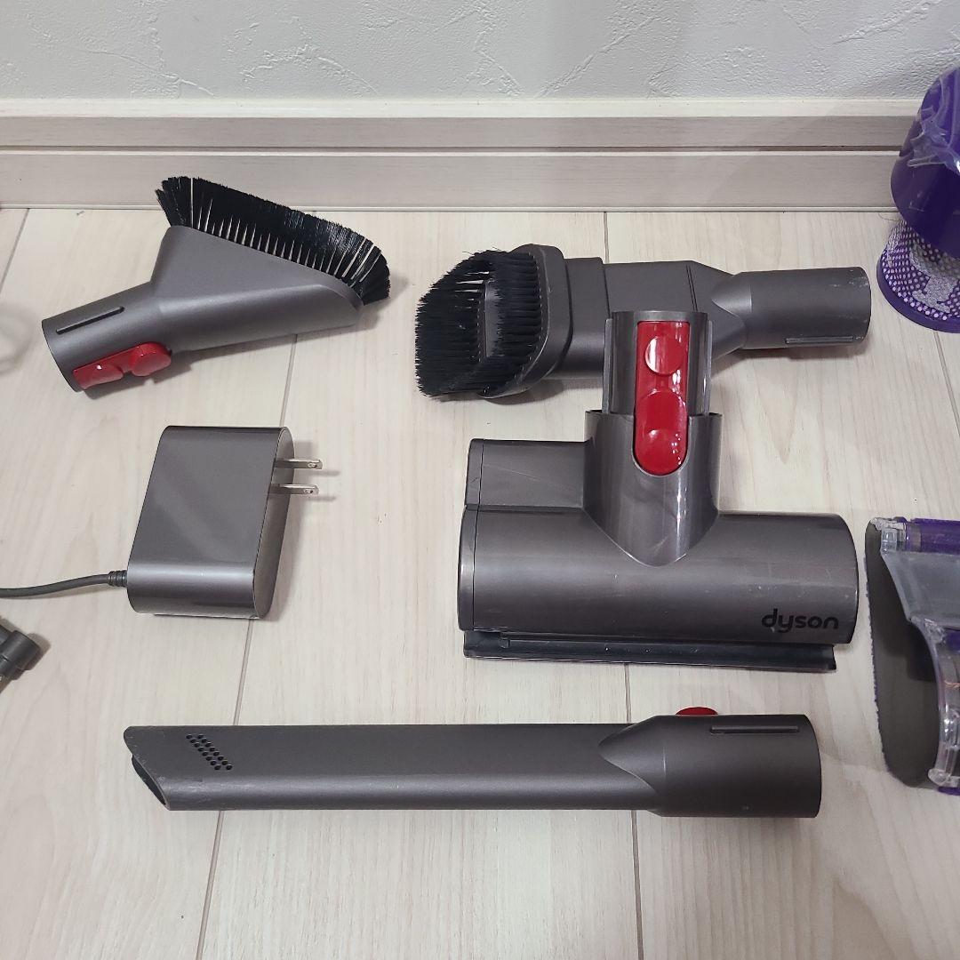 ダイソン　v10 予備バッテリー付き