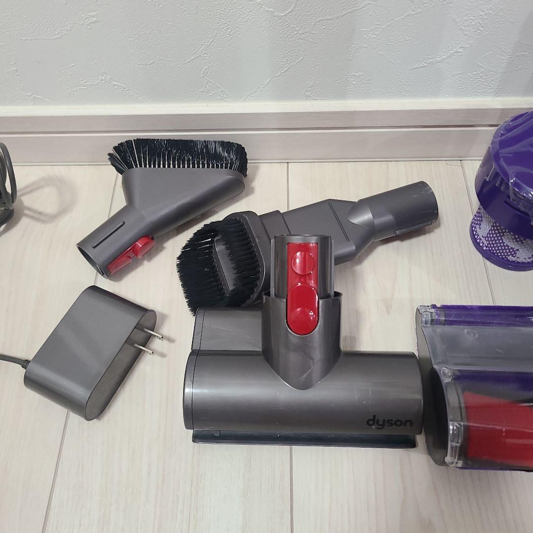 ダイソン　v10 予備バッテリー付き