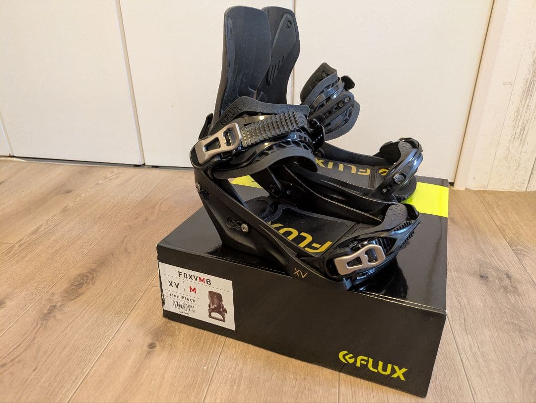 最高峰モデル FLUX XV ビンディング M カーボンハイバック