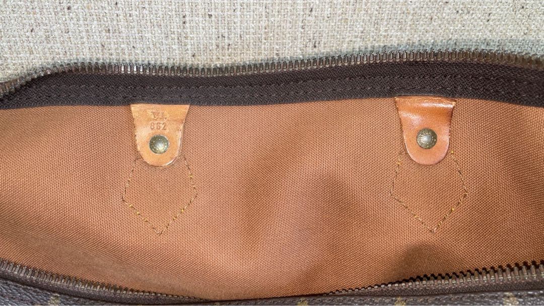 Louis Vuitton モノグラム ボストンバッグ　￼スピーディ40