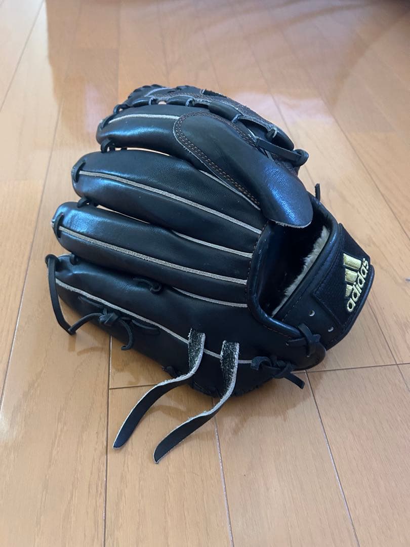 アディダス　adidas 軟式グローブ 黒