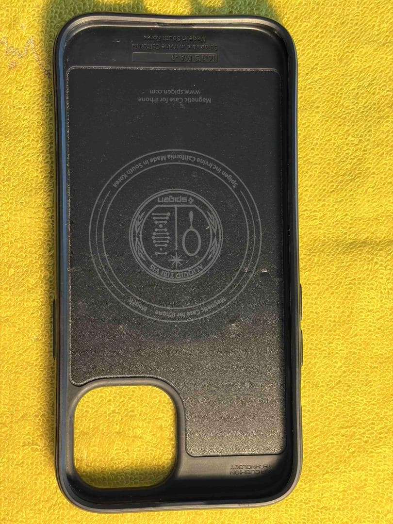 Apple iPhone15 256GB SIMフリー 黒 小傷あり 全体美品