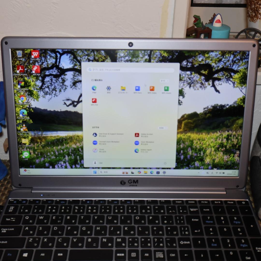 Win11公式対応/メモリ8/SSD256/フレームレスFHD液晶/無線/カメラ