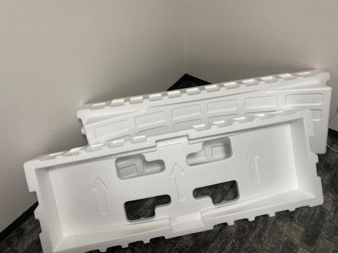 INNOCN 49インチ ウルトラワイド曲面モニター　本体