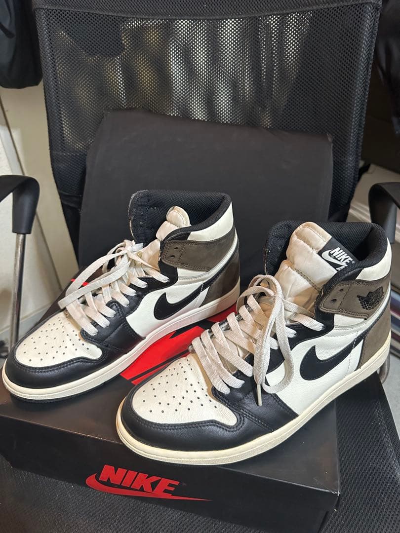 NIKE Air Jordan 1 ホワイト/ブラック