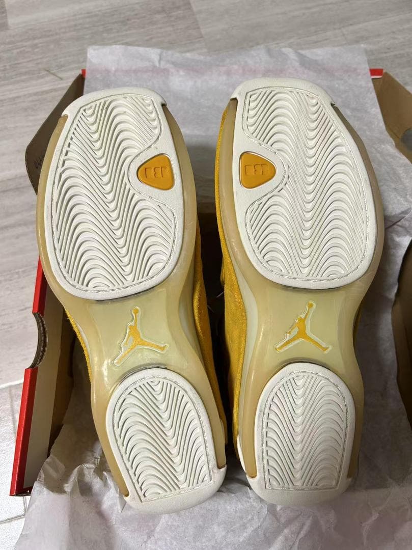 ナイキ エアジョーダン 18 レトロ イエローオークル AA2494-701