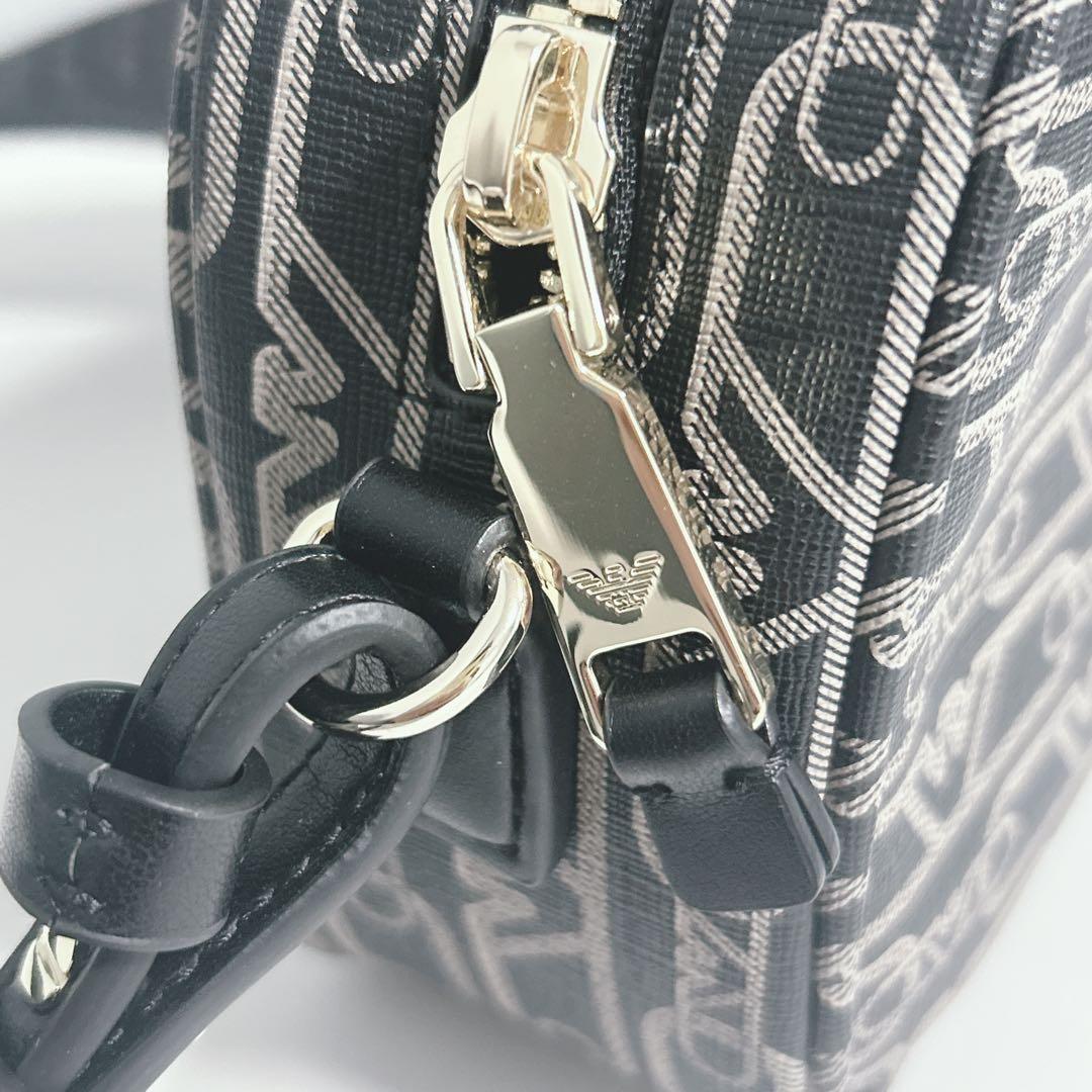 【極美品】EMPORIO ARMANI ショルダーバッグ モノグラム