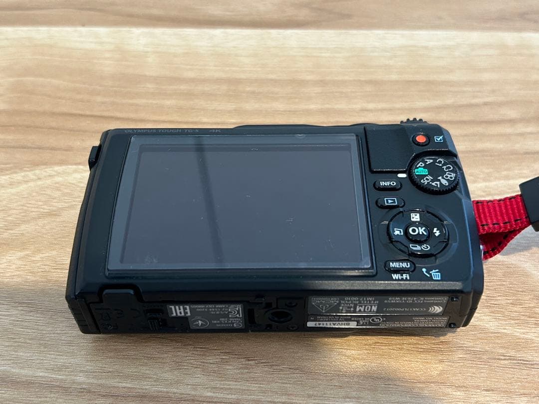 デジタルカメラ Olympus Tough TG-5