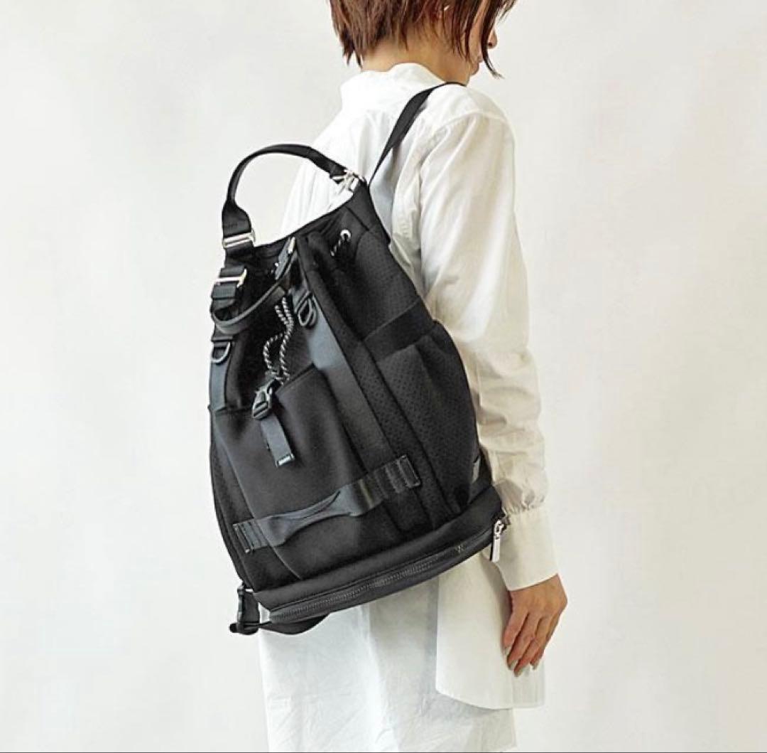 story. ストーリー ネオプレン ボンディングリュック 黒2wayポーチ付き