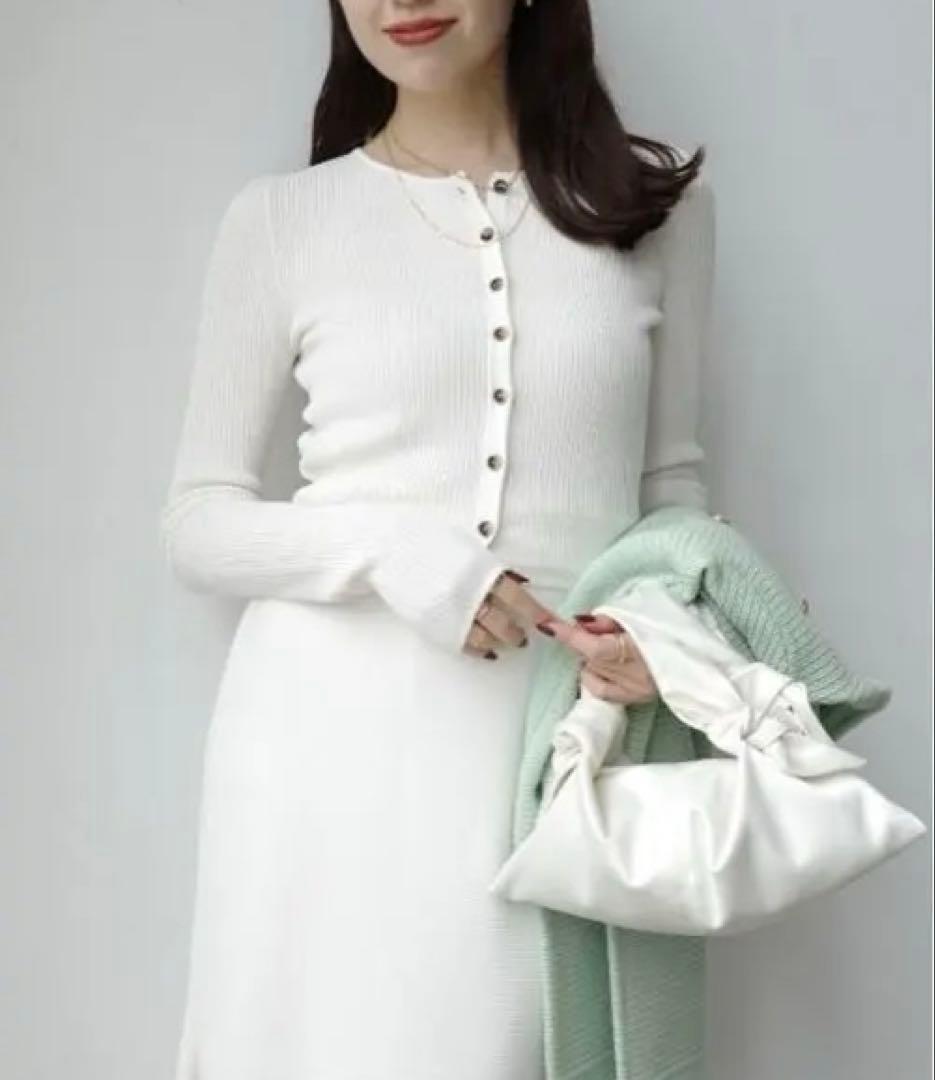 【美品】anuans リュクスビスコースニットカーディガン