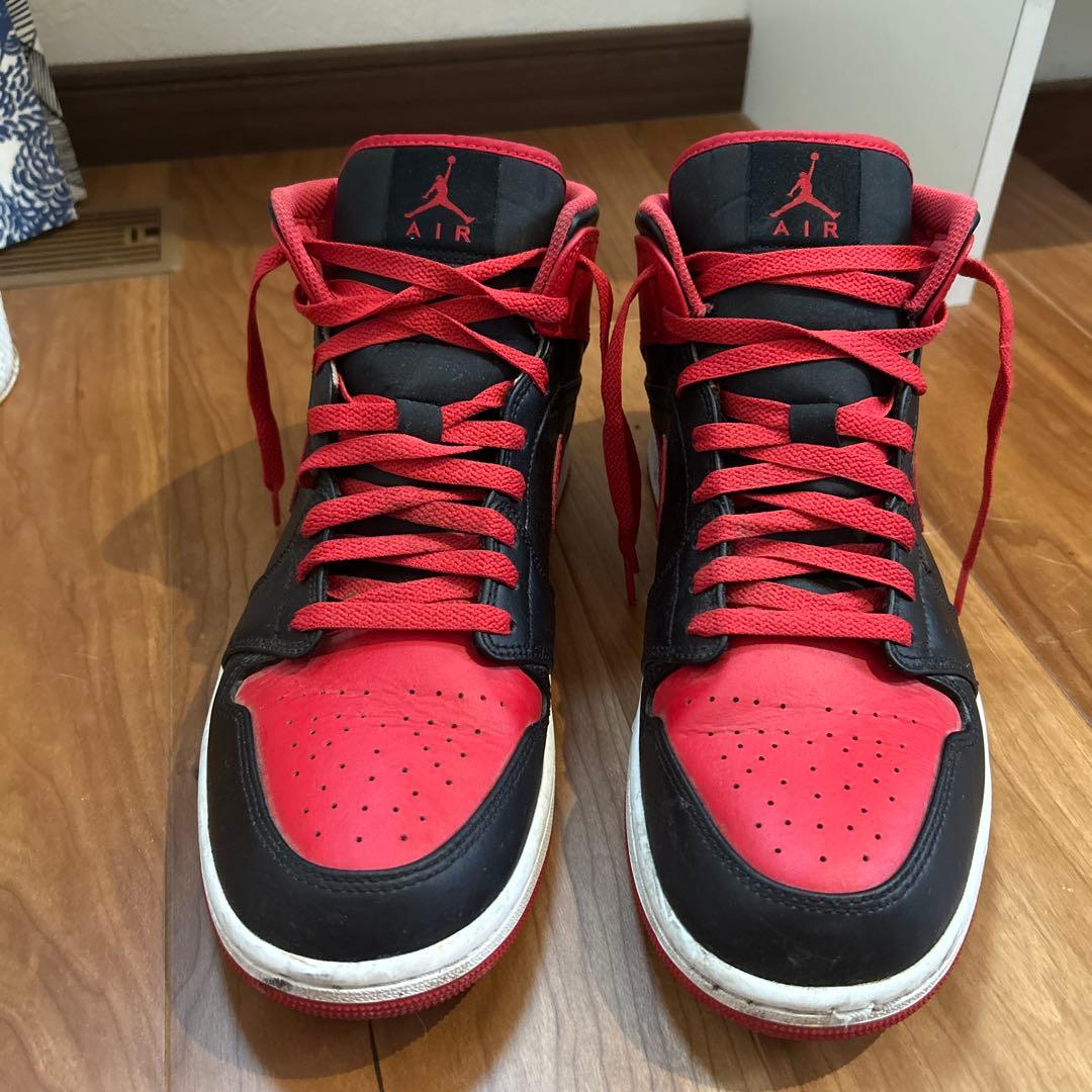 Nike Air Jordan 1 赤黒 ハイカットスニーカー