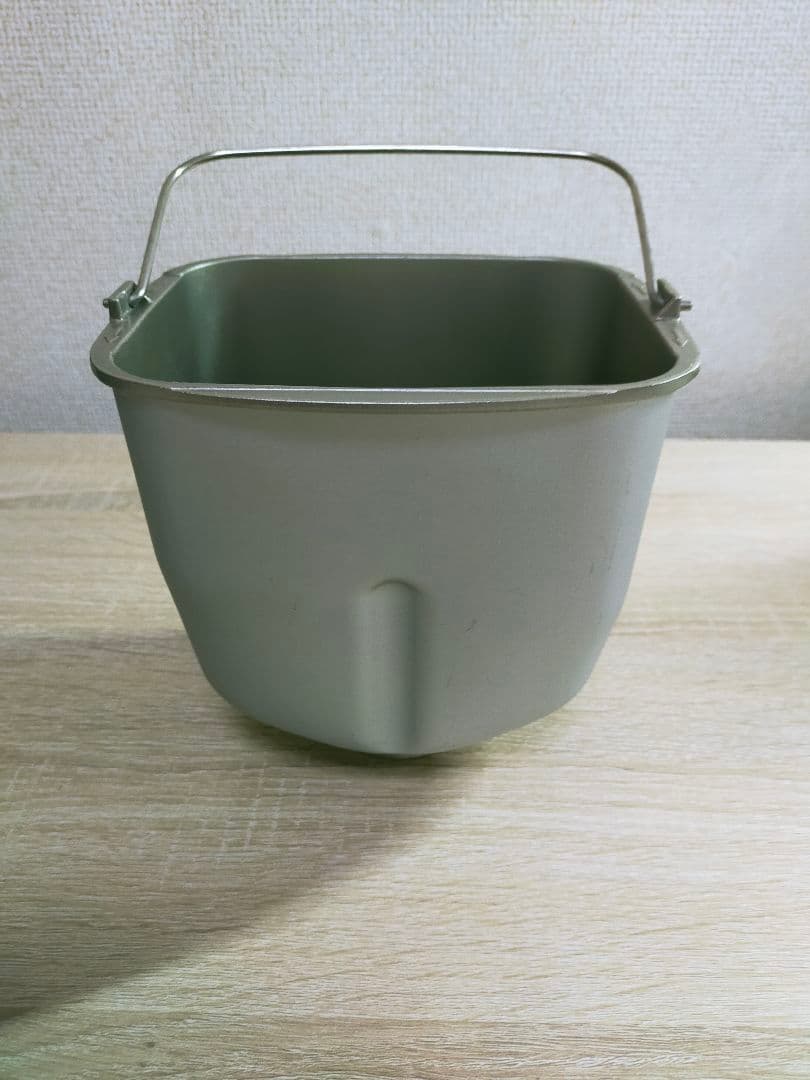 中古 動作確認済 送料無料 象印 ホームベーカリー BB-ST10 2023年製