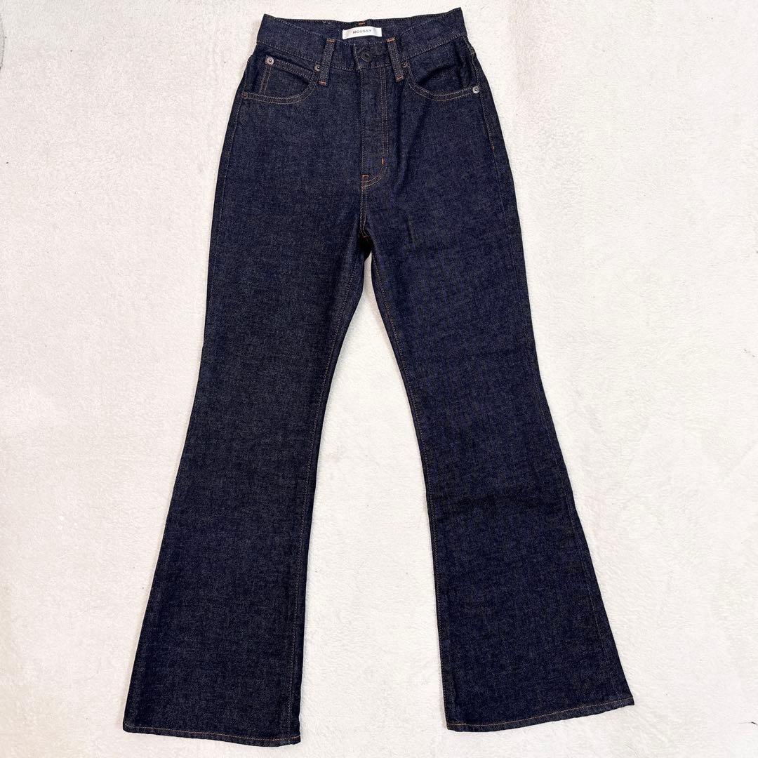 極美品 moussy MVS フレア 24サイズ 濃紺 ブーツカットデニム