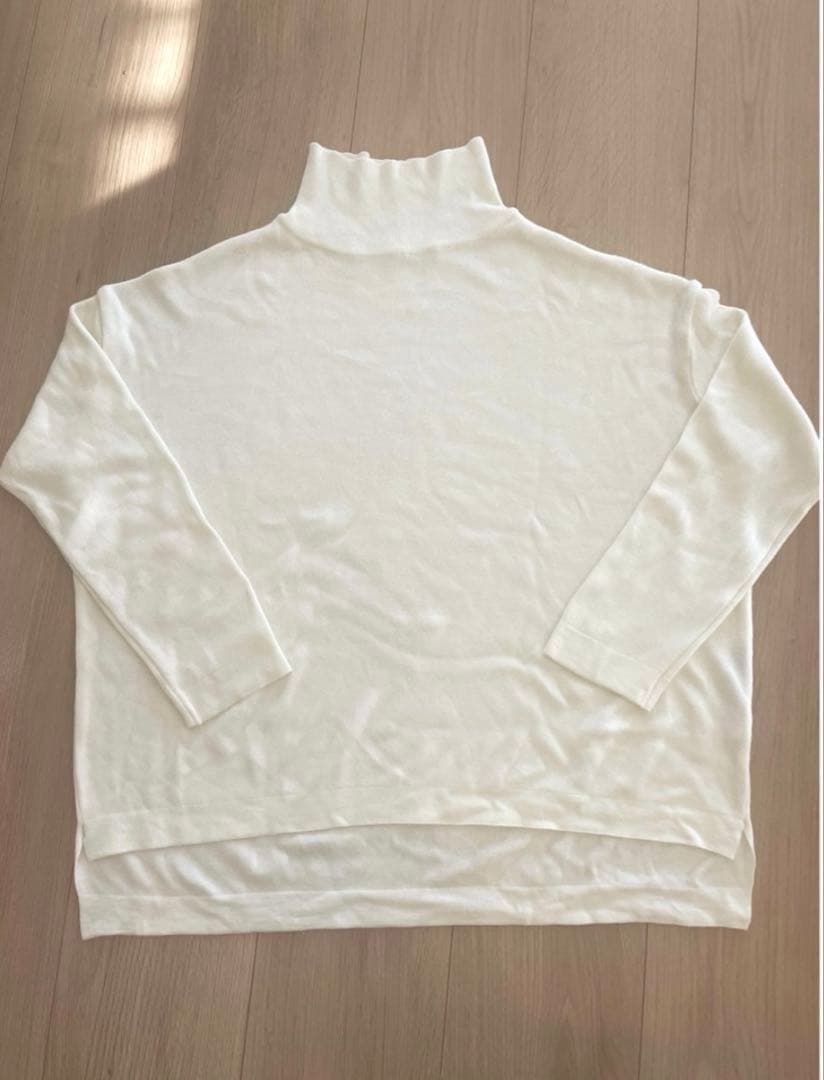 【美品】our 洗えるきれいめタートルニット ホワイト＆ネイビーセット