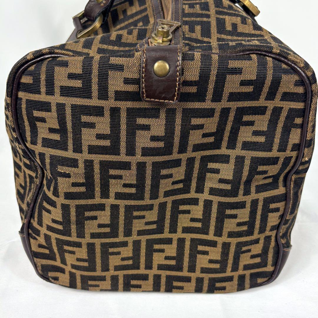 フェンディ ズッカ 総柄 ボストンバッグ キャンバス レザー 大容量 ブラウン