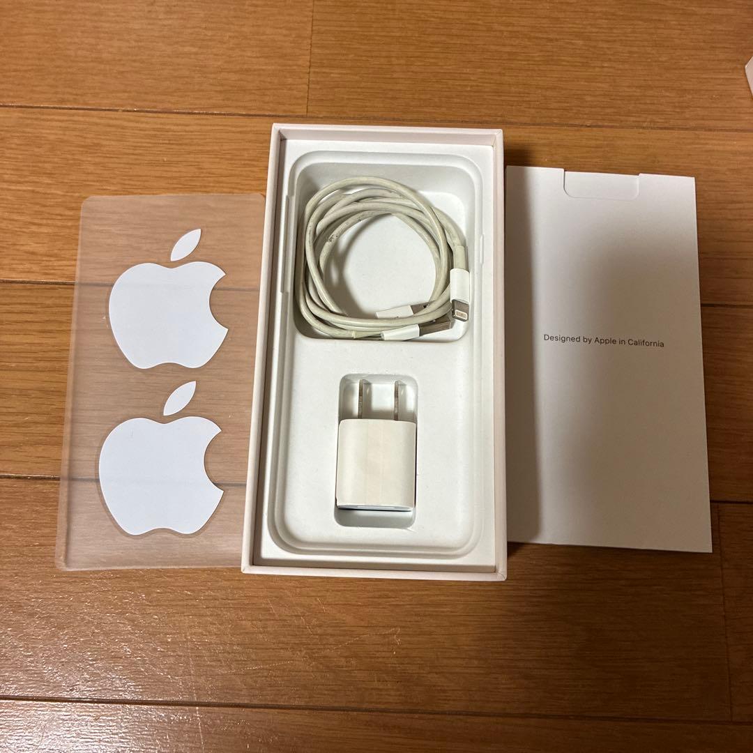 SIMフリー　箱あり　Apple iPhone 8 ホワイト 本体