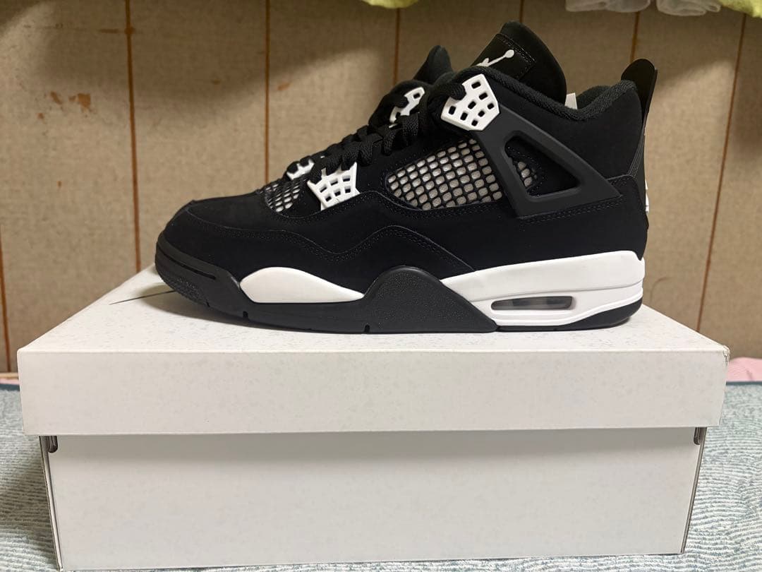 靴 27cm NIKE AIR JORDAN 4 WHITE THUNDER\