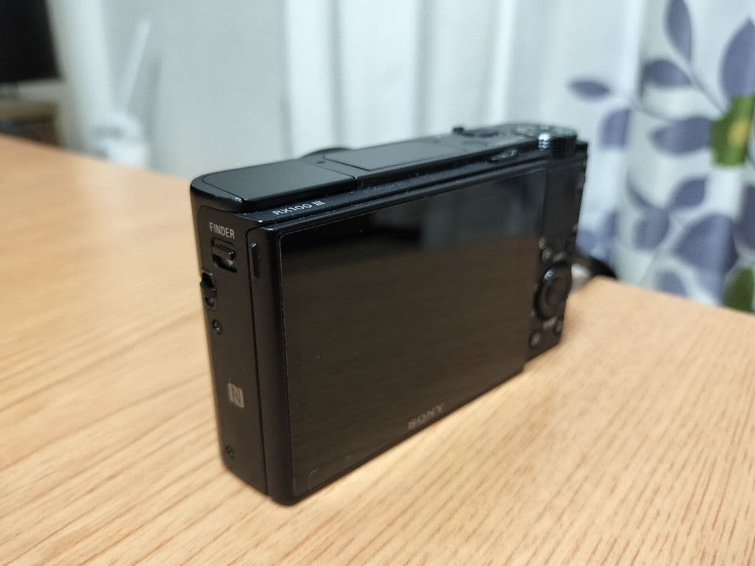 Cyber-shot DSC-RX100M3 コンパクトデジタルカメラ 海外版