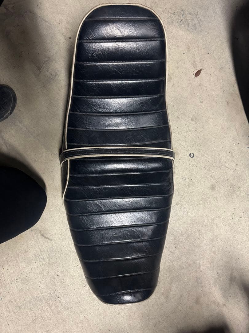 zrx400 チョビさん　3段シート