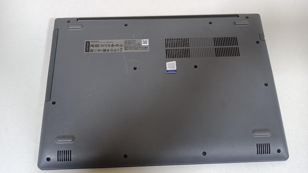 ノートパソコン 薄型ディスプレイ Lenovo AMD SSD office