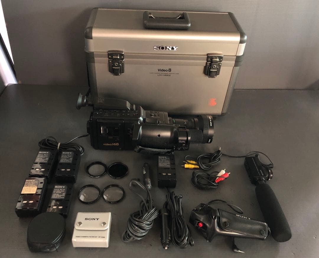 SONYビデオカメラセットCCD-V900E （ジャンク）