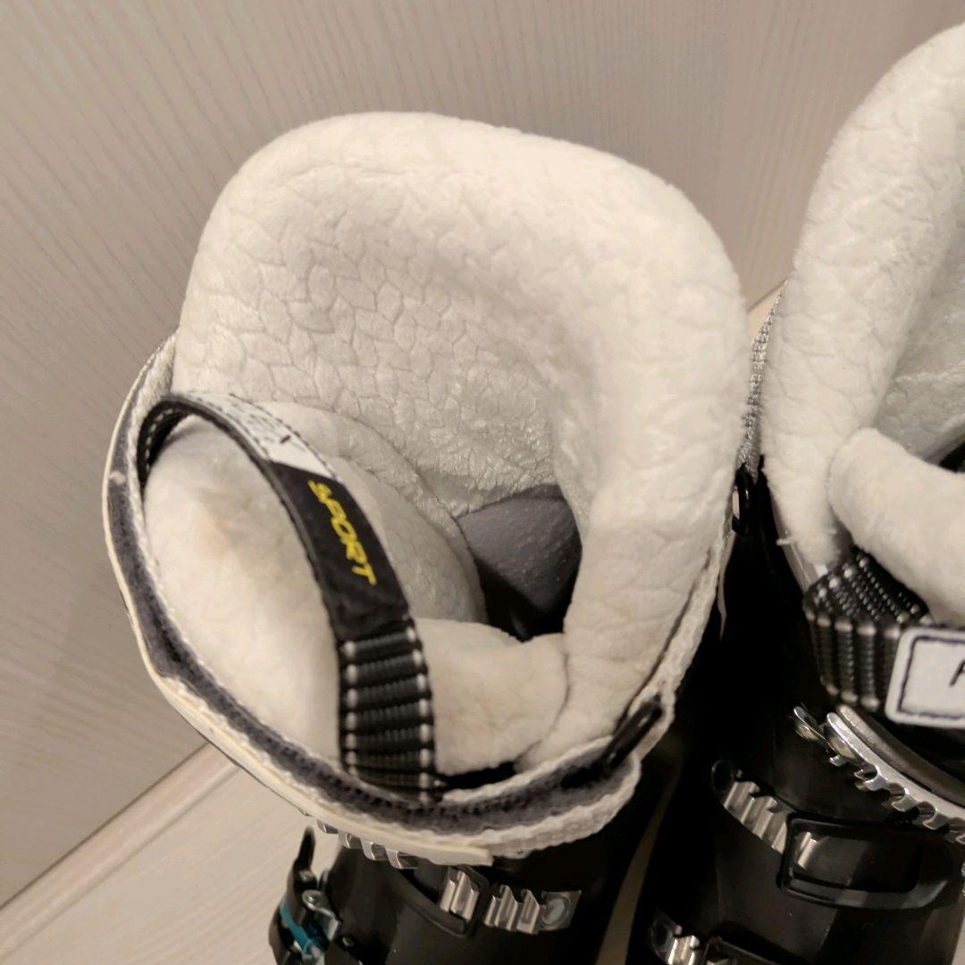 【美品】Salomon 女性用スキーブーツ 24.5