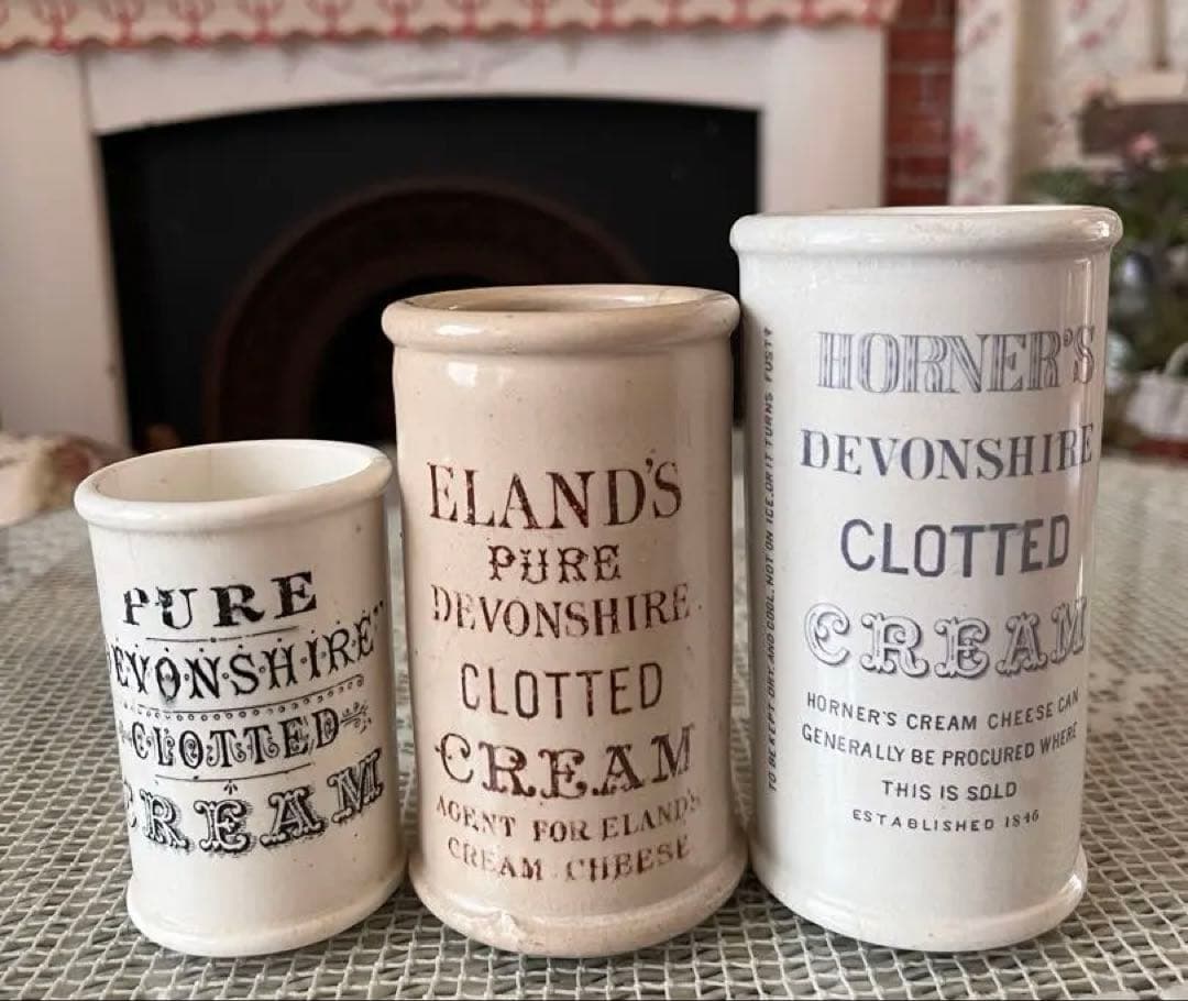 イギリスアンティーク 激レア クロテッドクリーム ブラウンレター