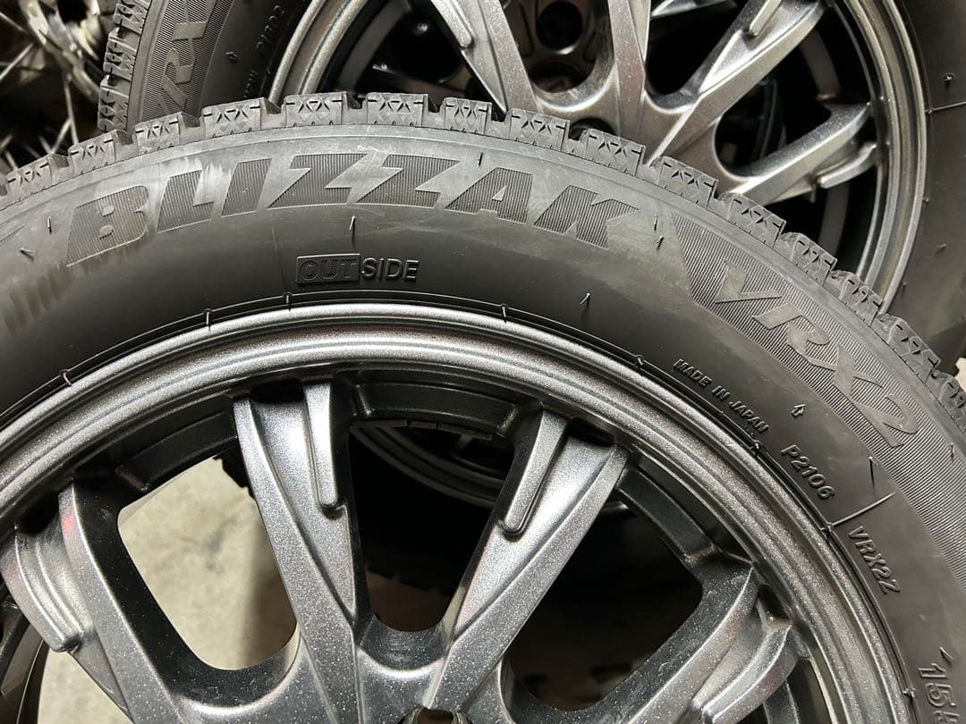 8分山！ブリヂストン　スタッドレスタイヤ155/65R14 軽自動車用4本セット