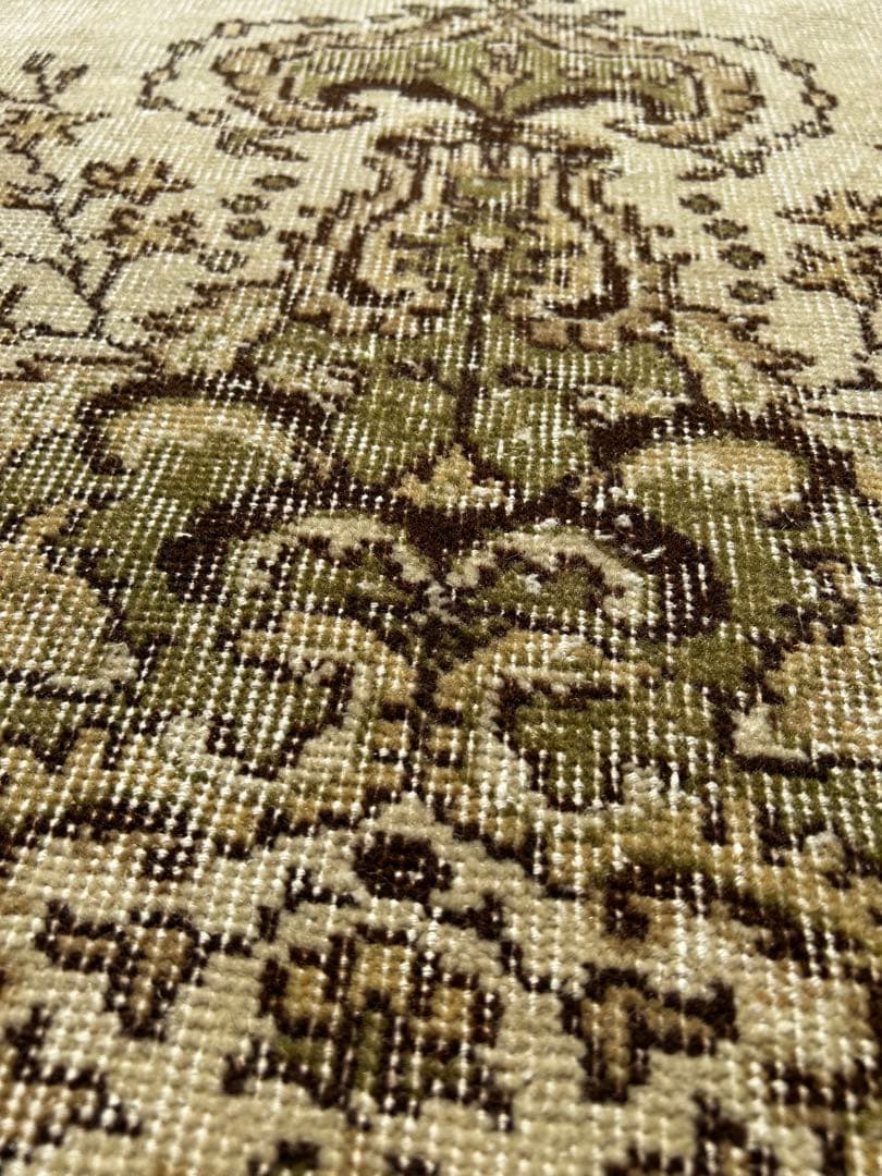 ボタニカル メダリオン　モスグリーン トルコラグ ヴィンテージラグ　雅姫さん