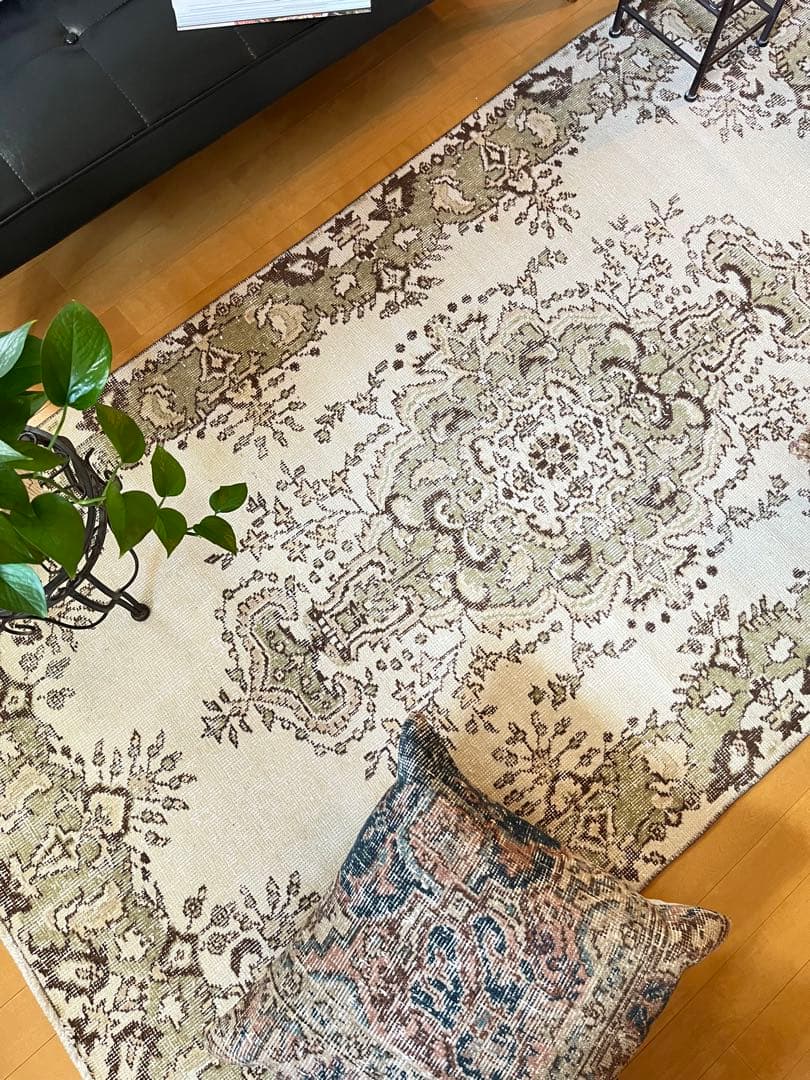 ボタニカル メダリオン　モスグリーン トルコラグ ヴィンテージラグ　雅姫さん