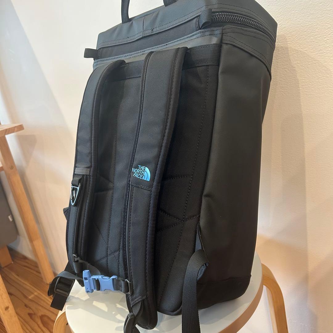 THE NORTH FACE ヒューズボックス キッズリュック 21Lブラック