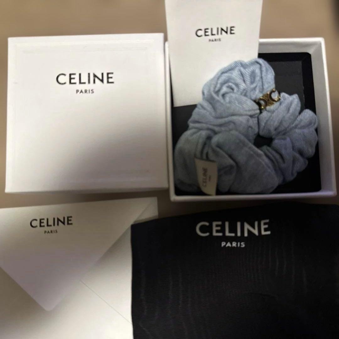 CELINE ライトブルー シュシュ ゴールド装飾付き