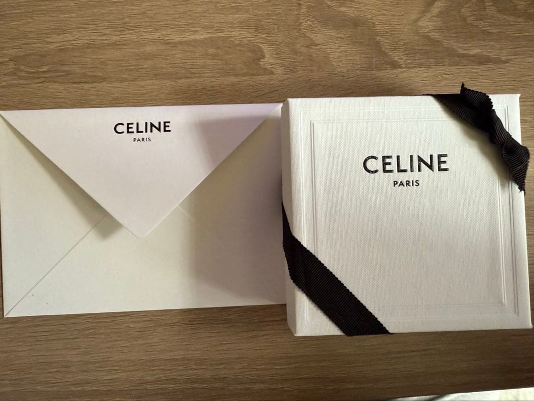 CELINE ライトブルー シュシュ ゴールド装飾付き