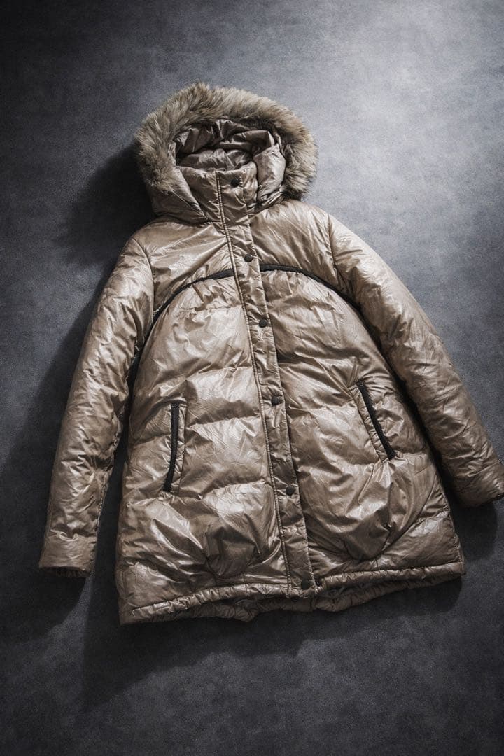 の*ん様 【MONCLER】正規品 フードダウンジャケット ベージュ サイズ2