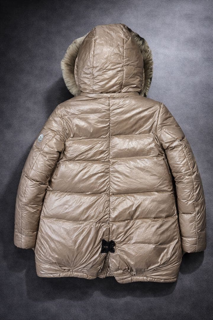の*ん様 【MONCLER】正規品 フードダウンジャケット ベージュ サイズ2