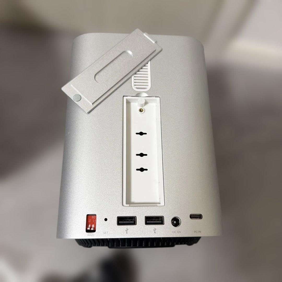 ORICO MiniTower Mac mini ストレージシステム