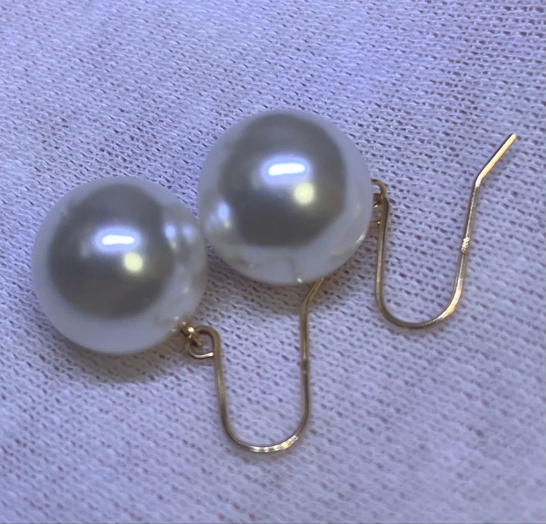ウ*ー様 《美品！！》⭐︎K18本真珠フックピアス 刻印あり ホワイトパール9.