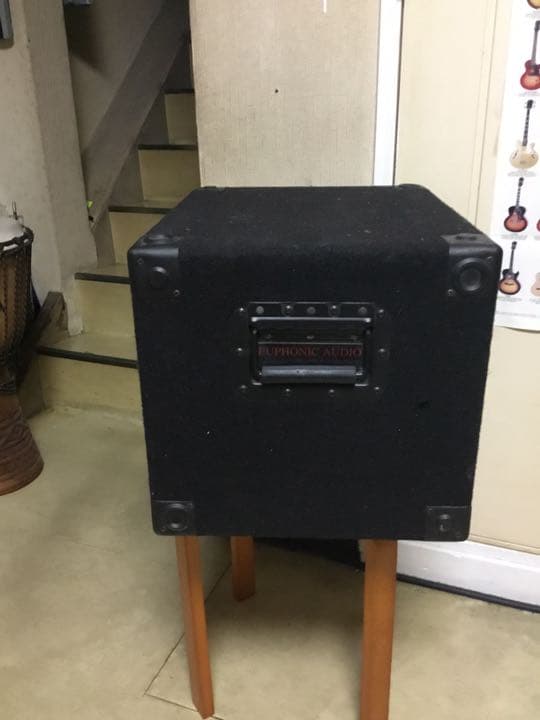 エレクトリックベース用スピーカー